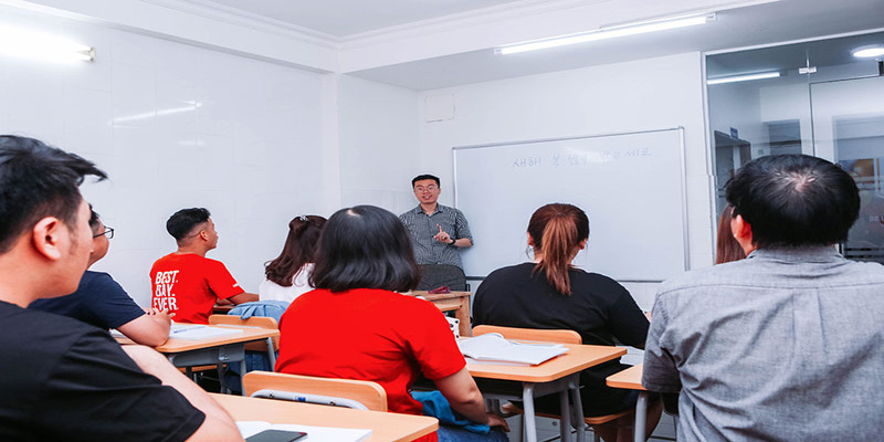 Chọn mô hình đào tạo phù hợp cho người đi làm học tiếng Trung